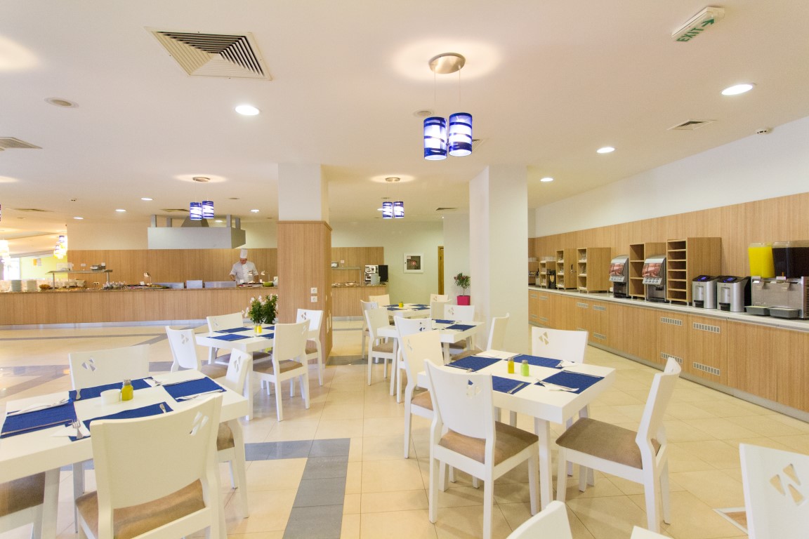 MADARA_HOTEL_NISIPURILE_DE_AUR_BULGARIA_AIR_TOUR_TRAVEL